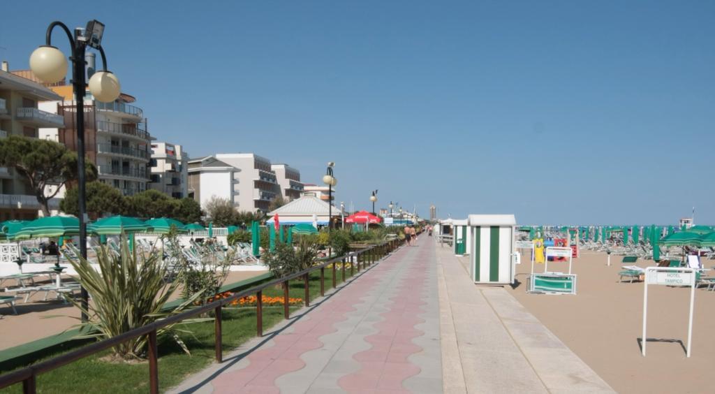 Villa Roma Holidays Jesolo Cameră foto